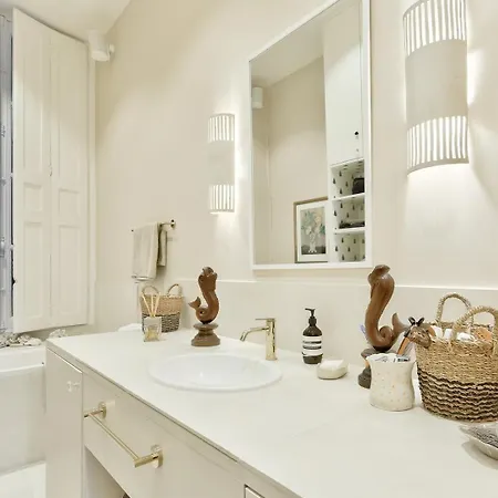 Apartment Luxurious Getaway Just Steps From Place Vendome Paris